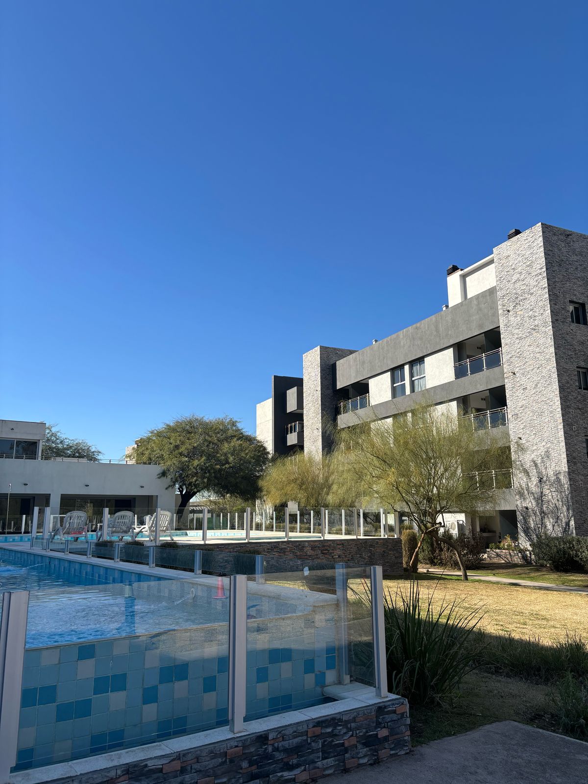 Alquiler Casona De Los Arcos Tres (3) Dormitorios Manantiales