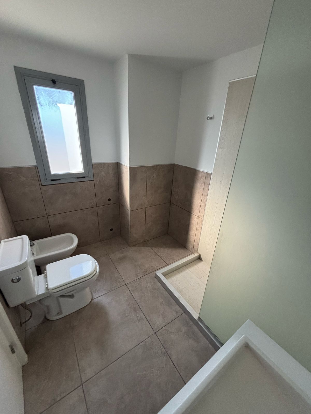 Alquiler Casona De Los Arcos Tres (3) Dormitorios Manantiales