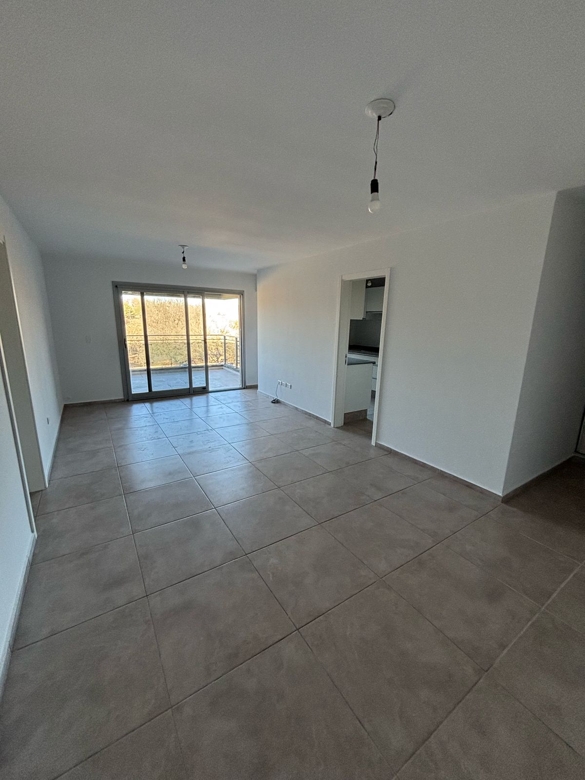 Alquiler Casona De Los Arcos Tres (3) Dormitorios Manantiales