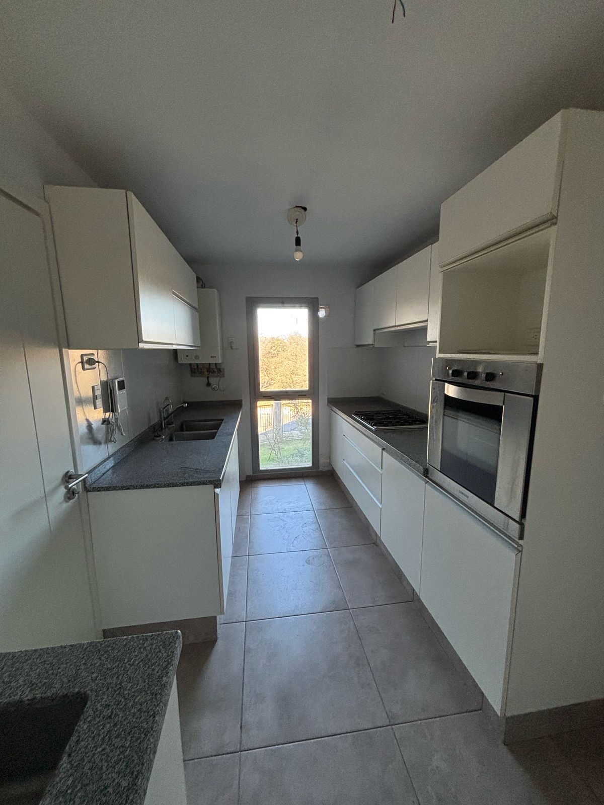 Alquiler Casona De Los Arcos Tres (3) Dormitorios Manantiales