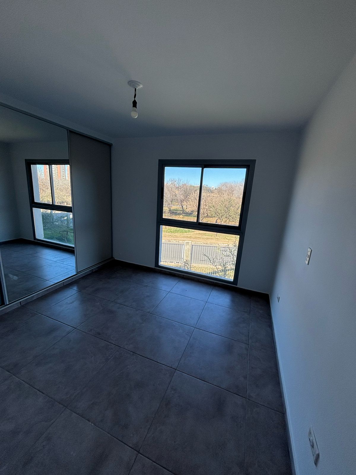 Alquiler Casona De Los Arcos Tres (3) Dormitorios Manantiales