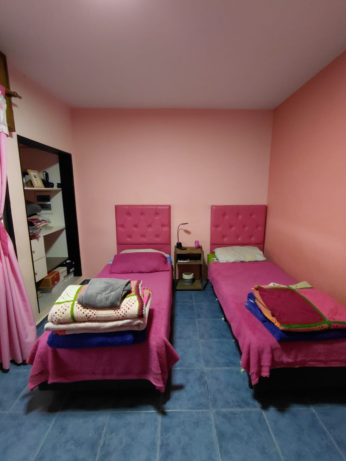 VENDO CASA 4 DORMITORIOS- APTA CREDITO HIPOTECARIO -BARRIO PRIMERO DE MAYO