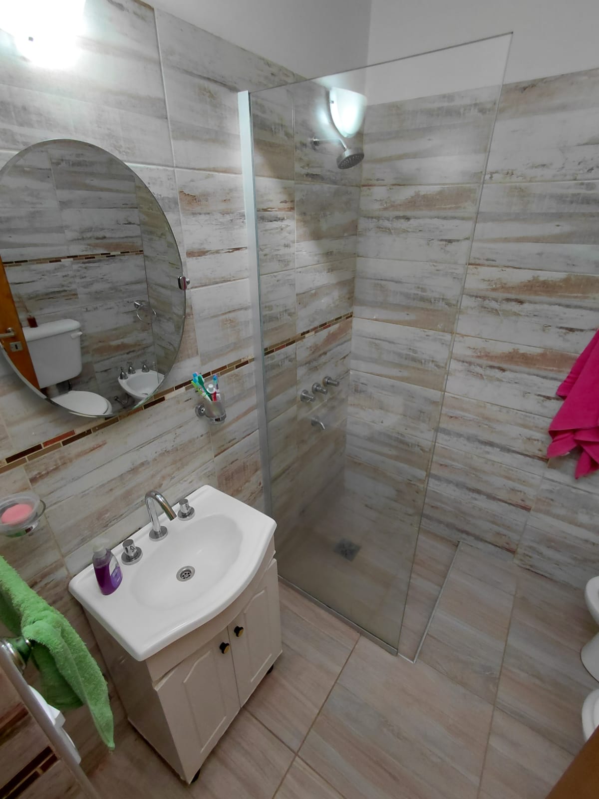 VENDO CASA 4 DORMITORIOS- APTA CREDITO HIPOTECARIO -BARRIO PRIMERO DE MAYO