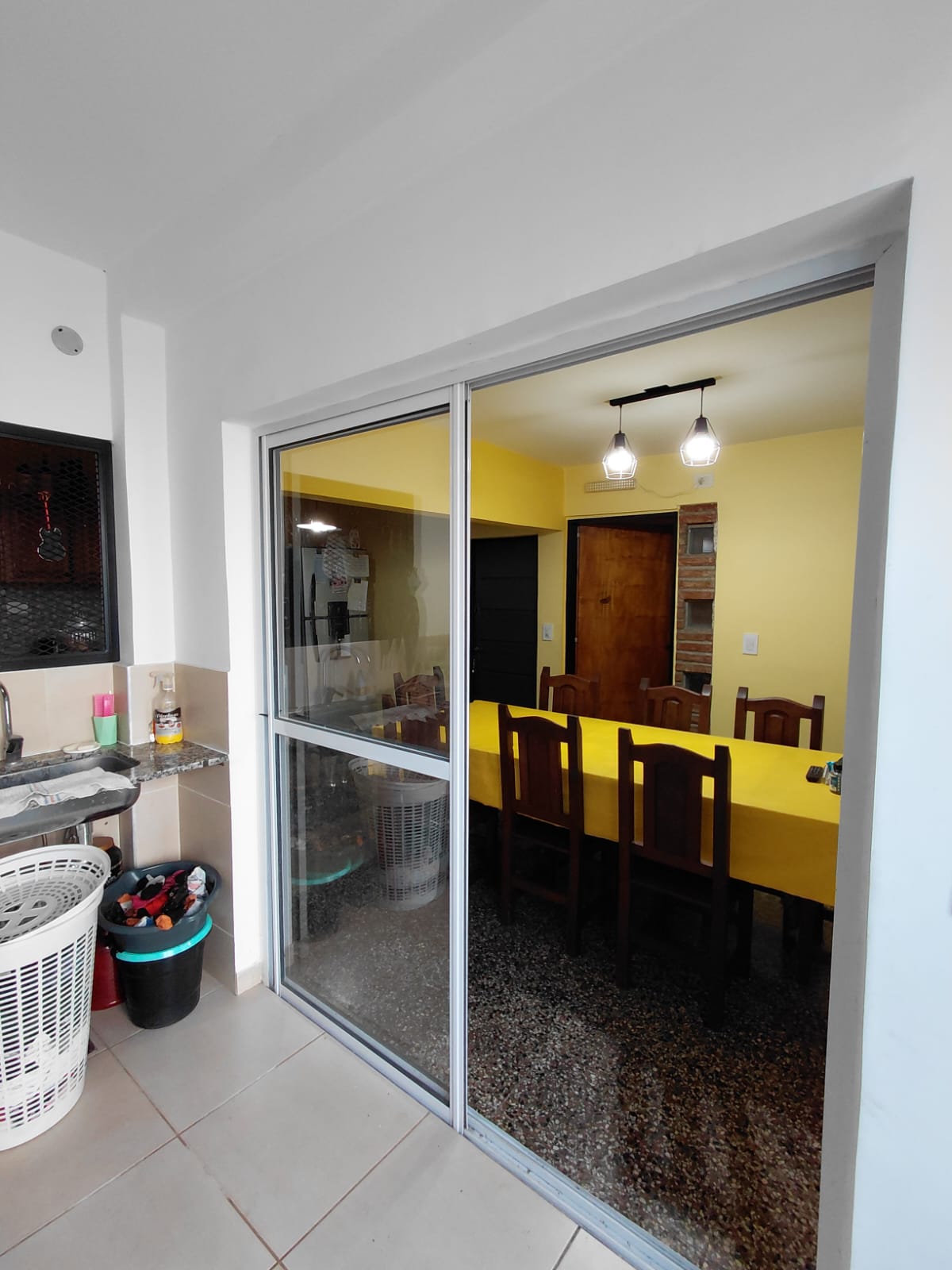 VENDO CASA 4 DORMITORIOS- APTA CREDITO HIPOTECARIO -BARRIO PRIMERO DE MAYO