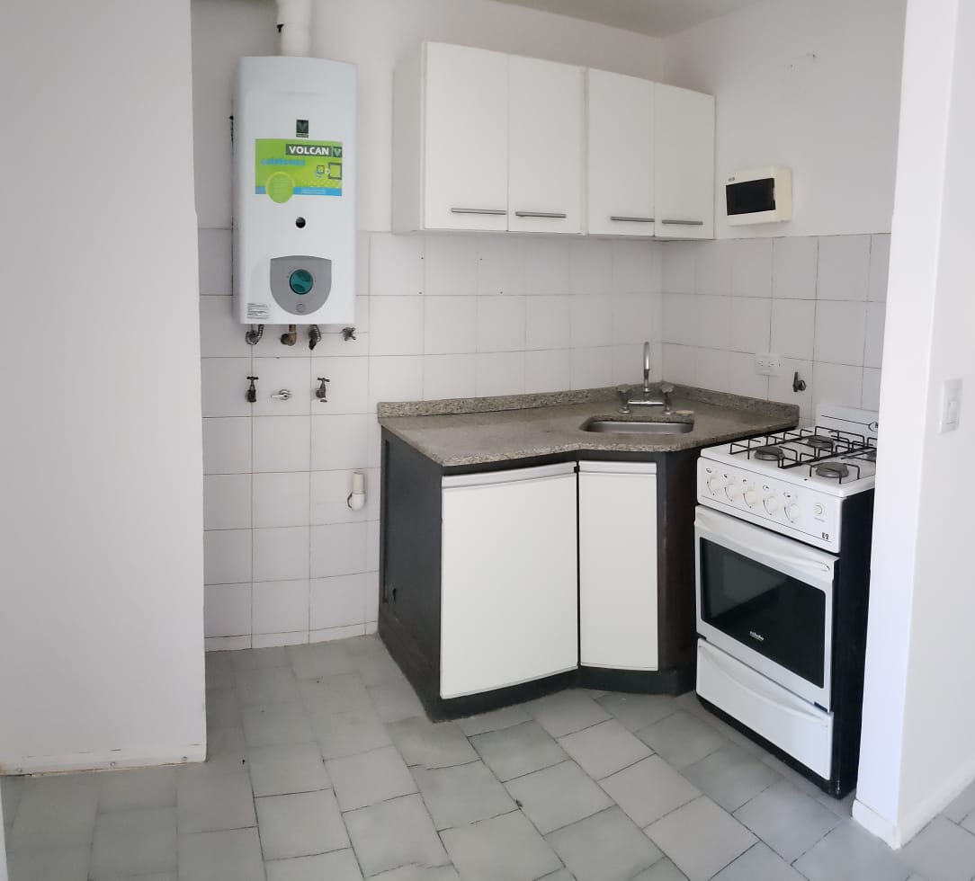 DEPARTAMENTO DE 1 DORMITORIO EN CORRO 245