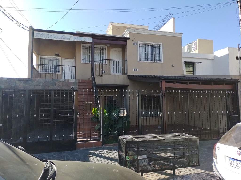 DEPARTAMENTO DE CATEGORIA EN BARRIO PARQUE SAN VICENTE