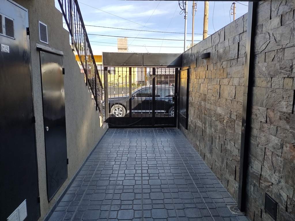 DEPARTAMENTO DE CATEGORIA EN BARRIO PARQUE SAN VICENTE