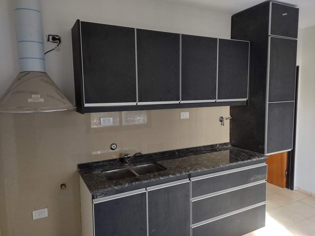 DEPARTAMENTO DE CATEGORIA EN BARRIO PARQUE SAN VICENTE