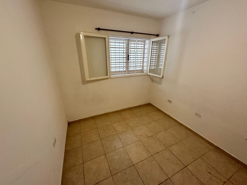 Casa en alquiler en B Inaudi 2 dormitorios