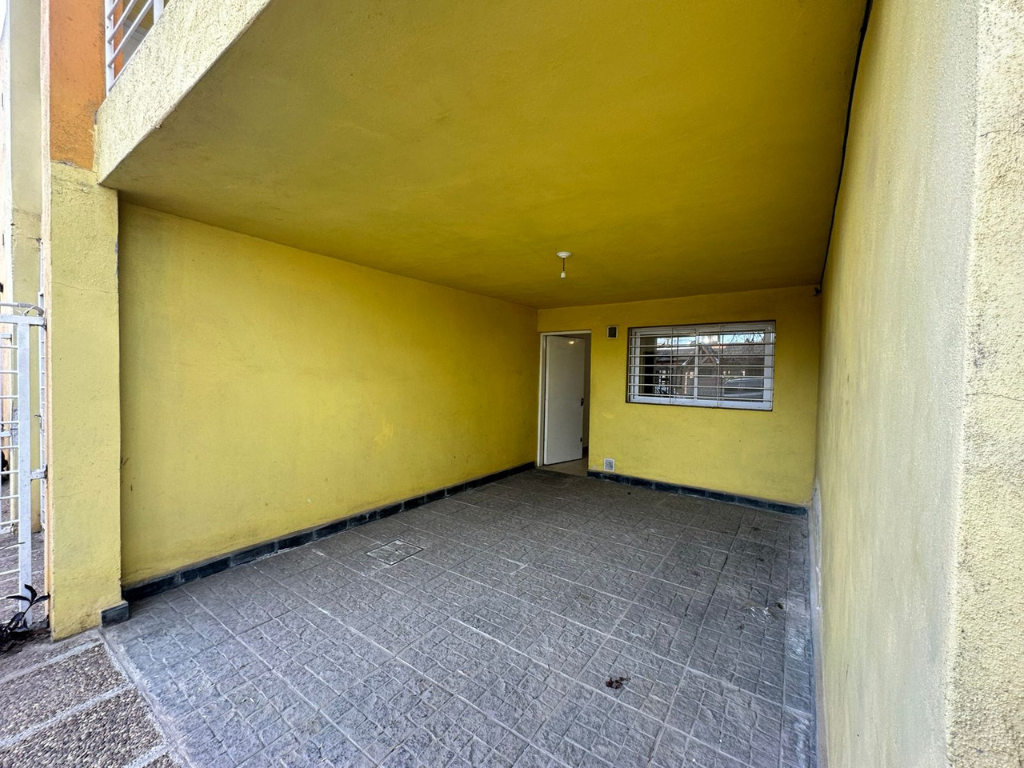 Casa en alquiler en B Inaudi 2 dormitorios