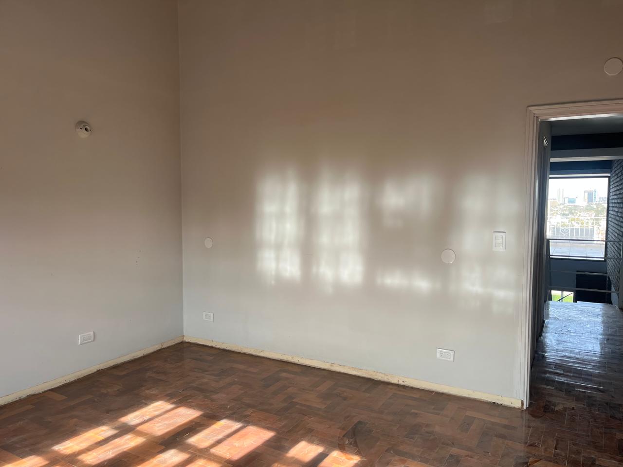 Vendo dúplex 3 dormitorios de categoria superior - Barrio Parque Chacabuco