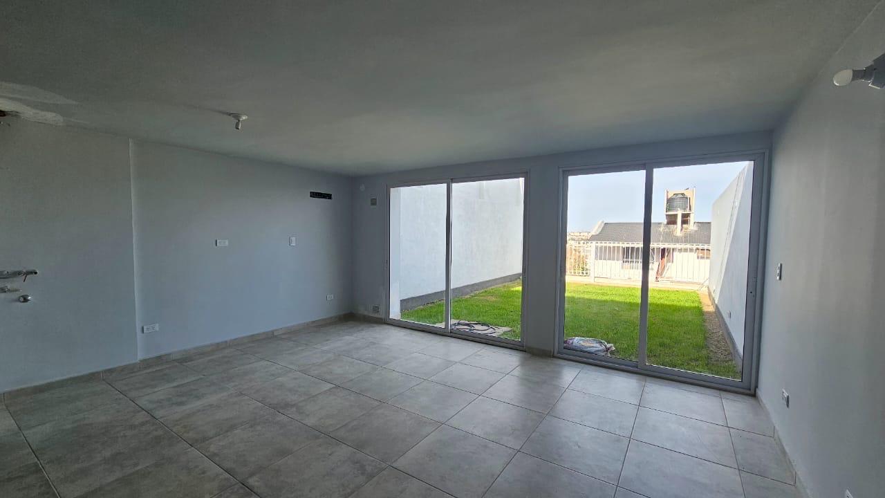 Vendo dúplex 3 dormitorios de categoria superior - Barrio Parque Chacabuco