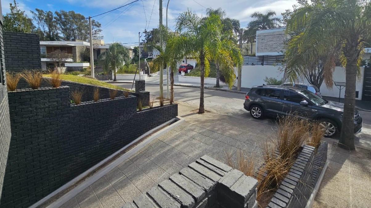 Vendo Dúplex 2 dormitorios de Categoria Superior - Barrio Parque Chacabuco