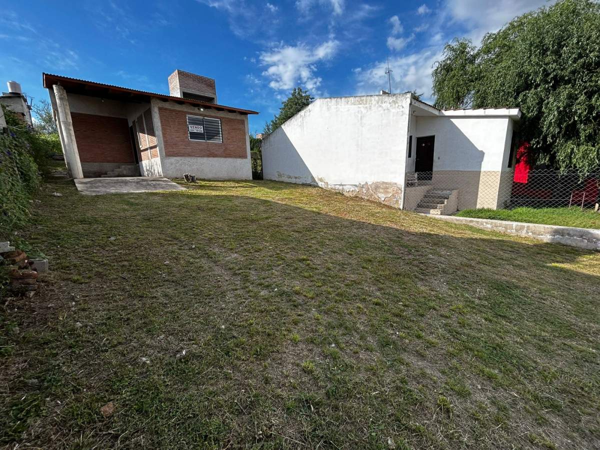 SE VENDE CASA A ESTRENAR EN TANTI
