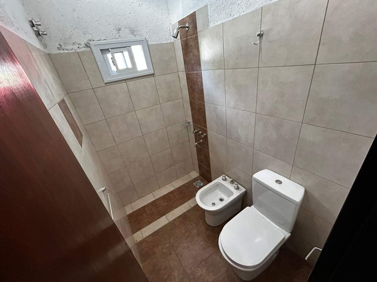 SE VENDE CASA A ESTRENAR EN TANTI