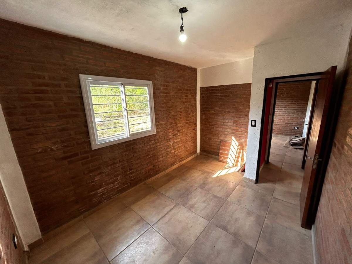 SE VENDE CASA A ESTRENAR EN TANTI