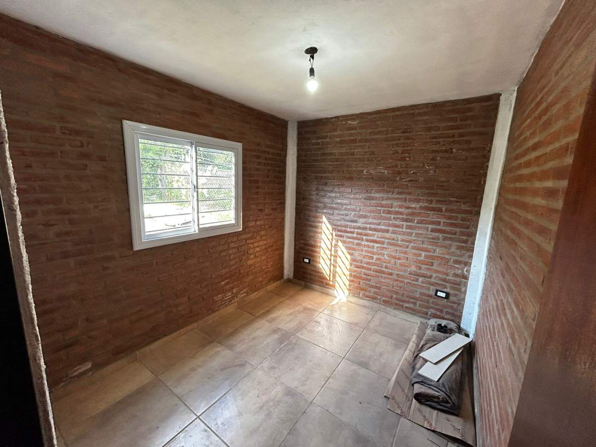 SE VENDE CASA A ESTRENAR EN TANTI