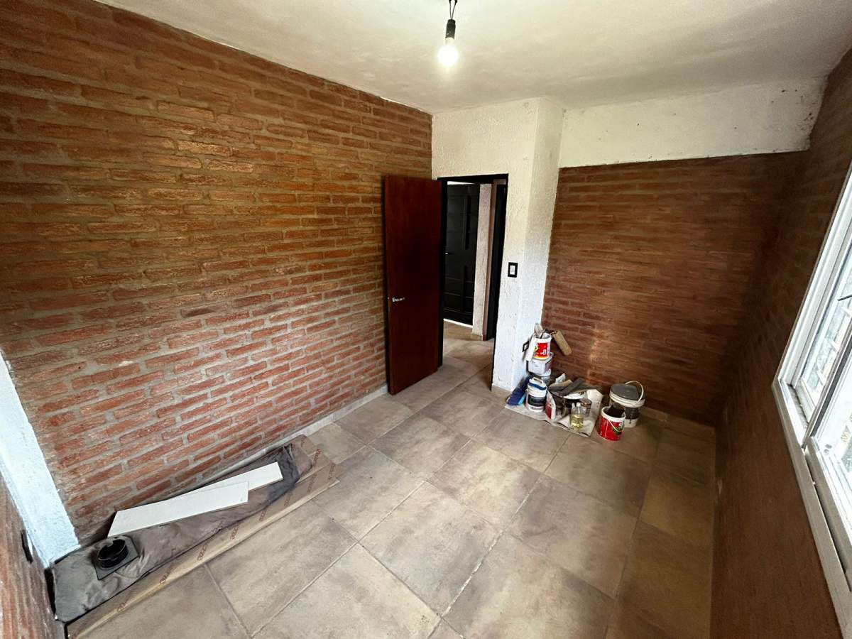 SE VENDE CASA A ESTRENAR EN TANTI