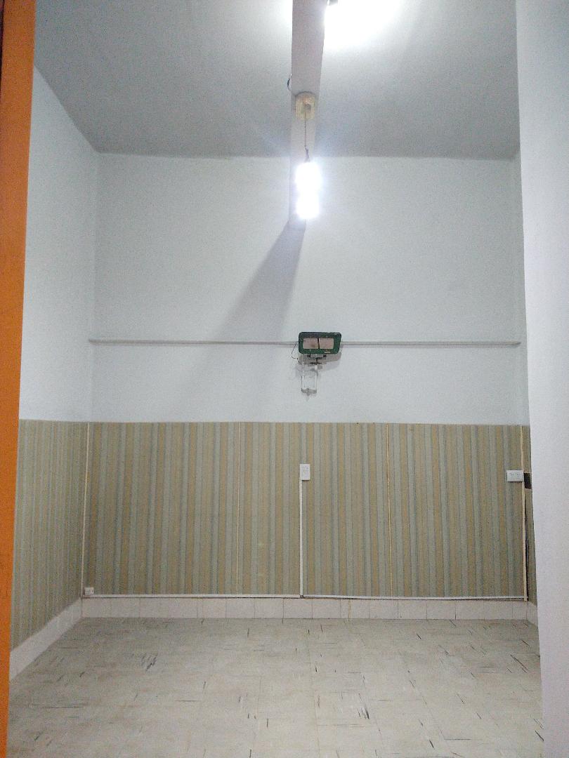 CASONA EN PLANTA BAJA - 8 HABITACIONES