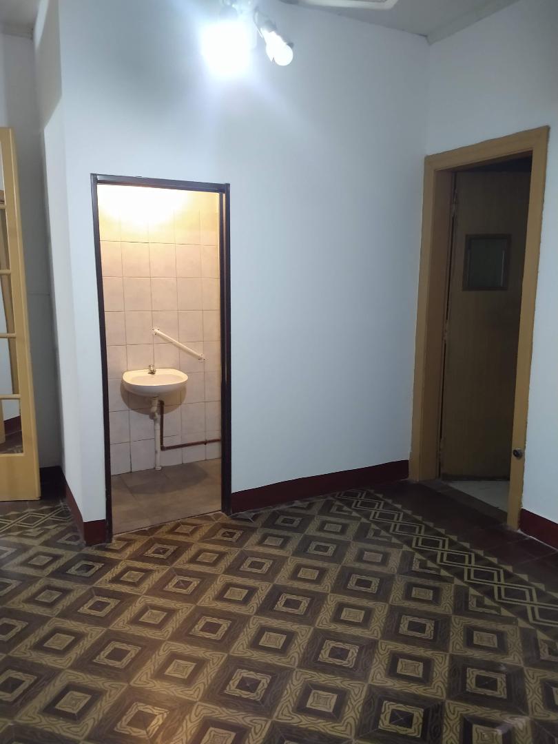 CASONA EN PLANTA BAJA - 8 HABITACIONES