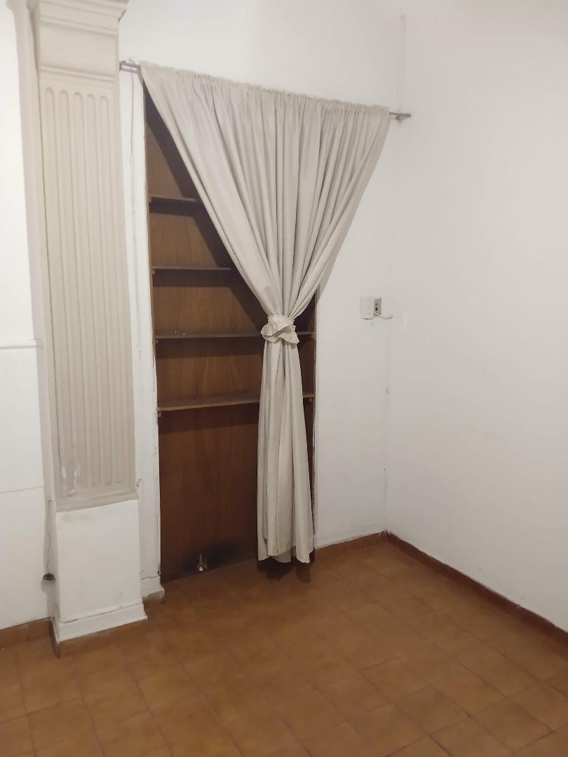 CASONA EN PLANTA BAJA - 8 HABITACIONES