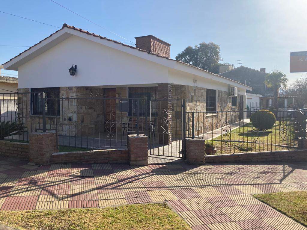 SE VENDE CASA PH EN SANTA RITA VILLA CARLOS PAZ