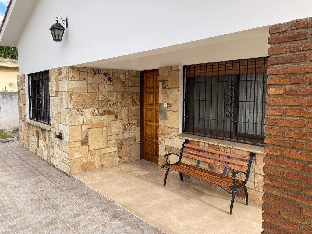 SE VENDE CASA PH EN SANTA RITA VILLA CARLOS PAZ