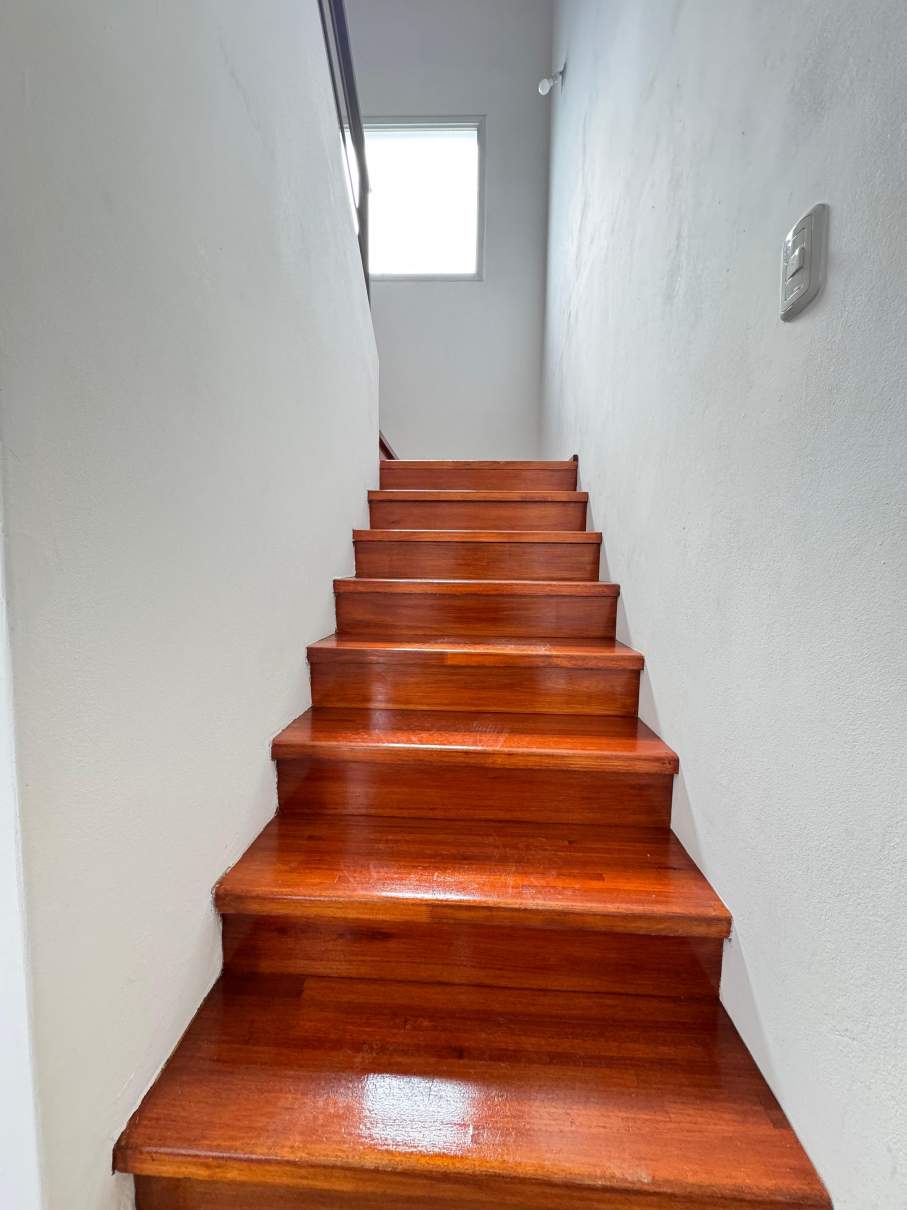 DUPLEX E MINUTOS DEL CENTRO - 1DORM C ESCR Y C COCHERA y PATIO CON ASADOR!- LO VEMOS?
