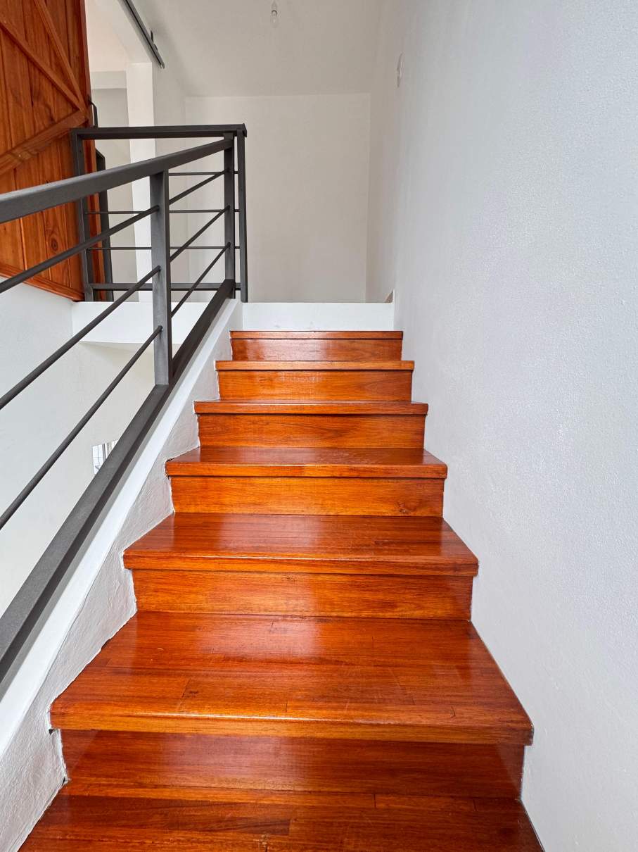 DUPLEX E MINUTOS DEL CENTRO - 1DORM C ESCR Y C COCHERA y PATIO CON ASADOR!- LO VEMOS?