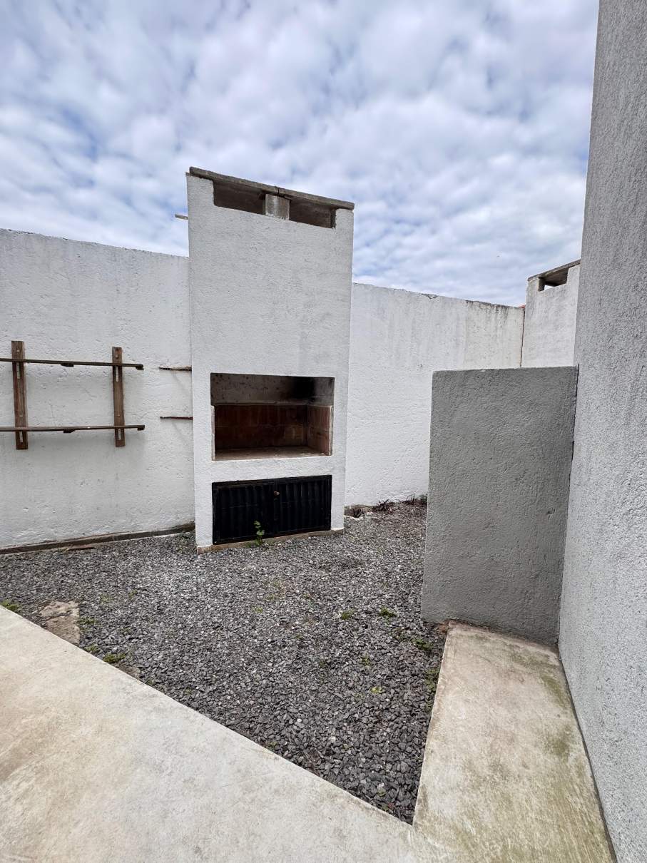 DUPLEX E MINUTOS DEL CENTRO - 1DORM C ESCR Y C COCHERA y PATIO CON ASADOR!- LO VEMOS?