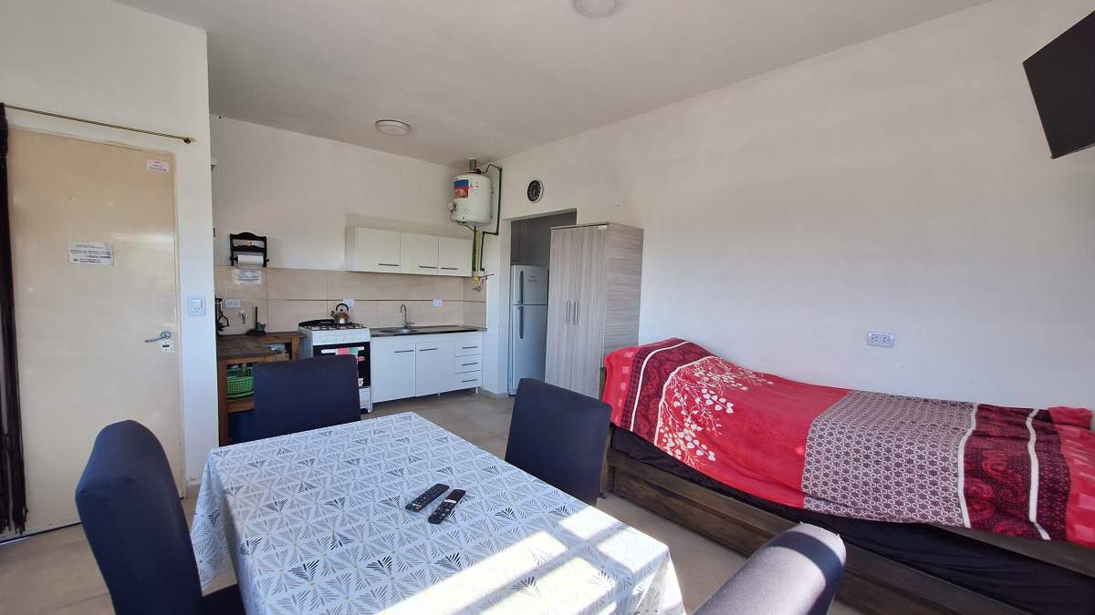 SE VENDEN 2 DEPARTAMENTOS CON VISTA AL LAGO - BARRIO VISTAS DEL LAGO - CARLOS PAZ