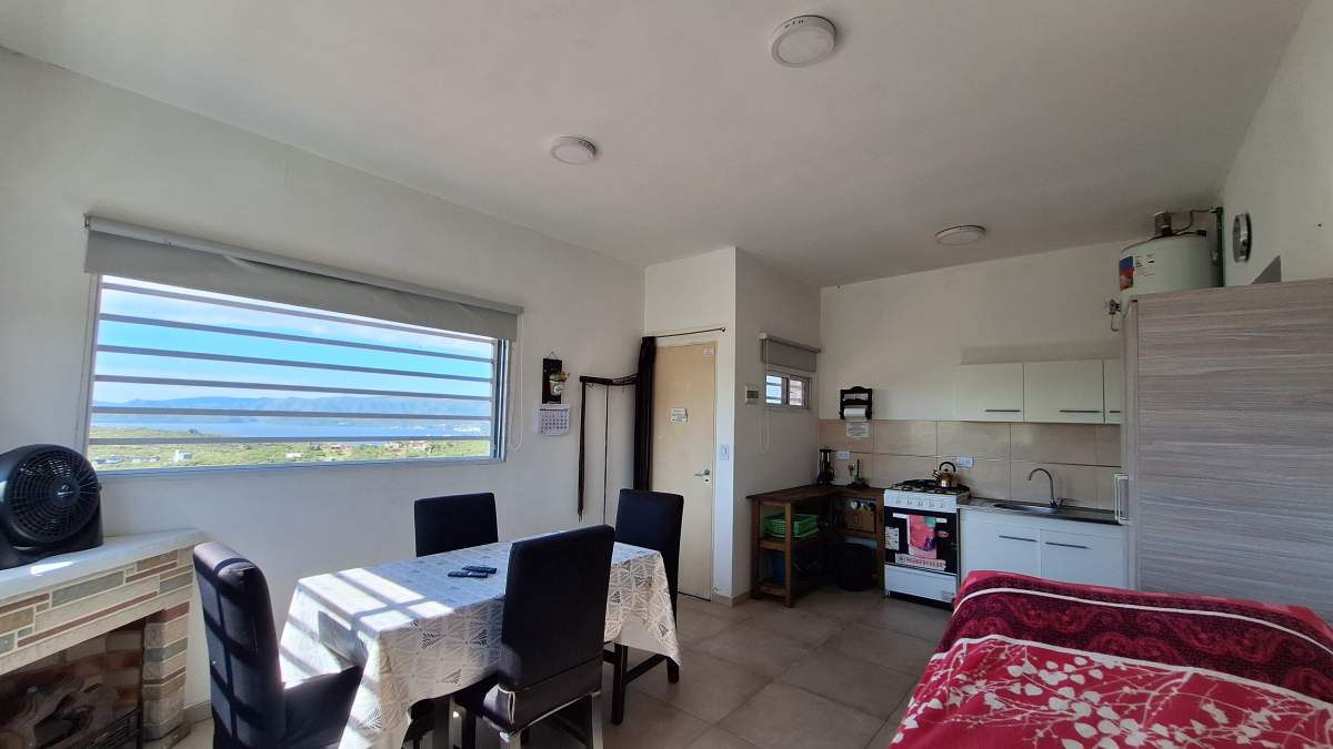 SE VENDEN 2 DEPARTAMENTOS CON VISTA AL LAGO - BARRIO VISTAS DEL LAGO - CARLOS PAZ