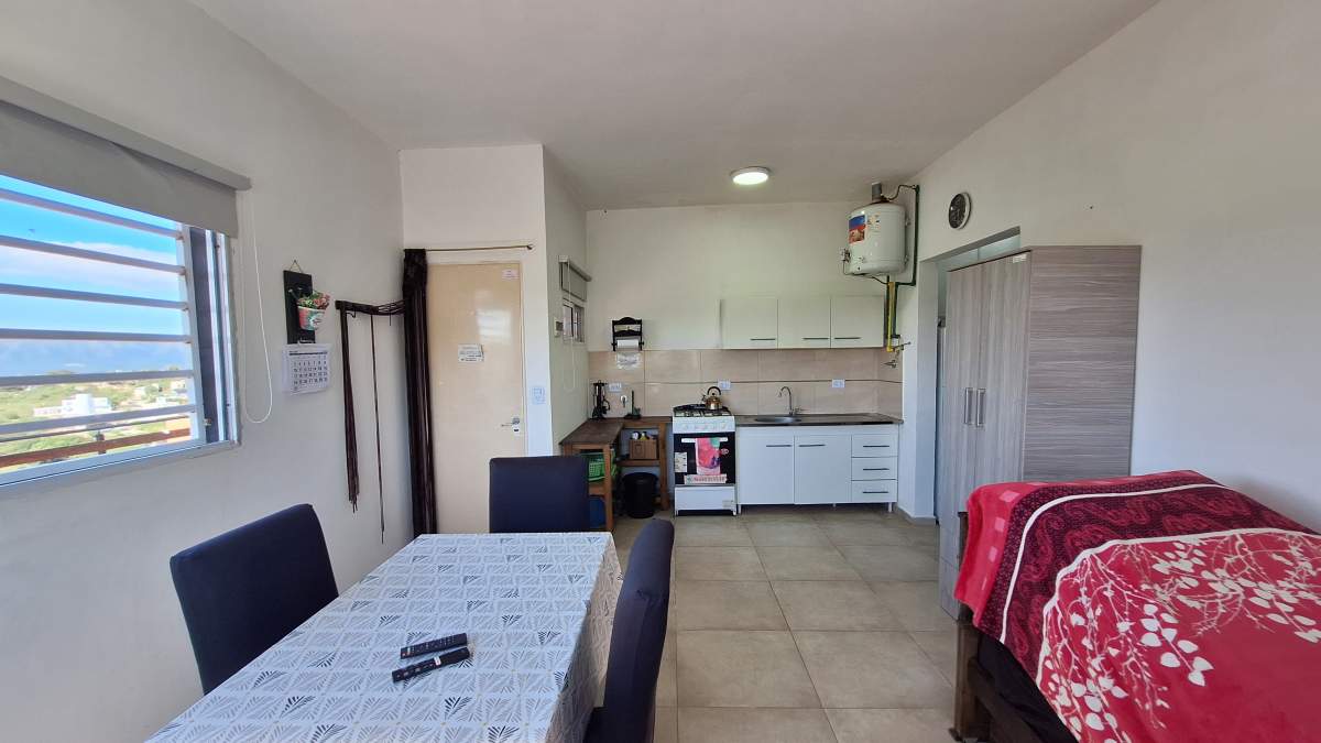 SE VENDEN 2 DEPARTAMENTOS CON VISTA AL LAGO - BARRIO VISTAS DEL LAGO - CARLOS PAZ