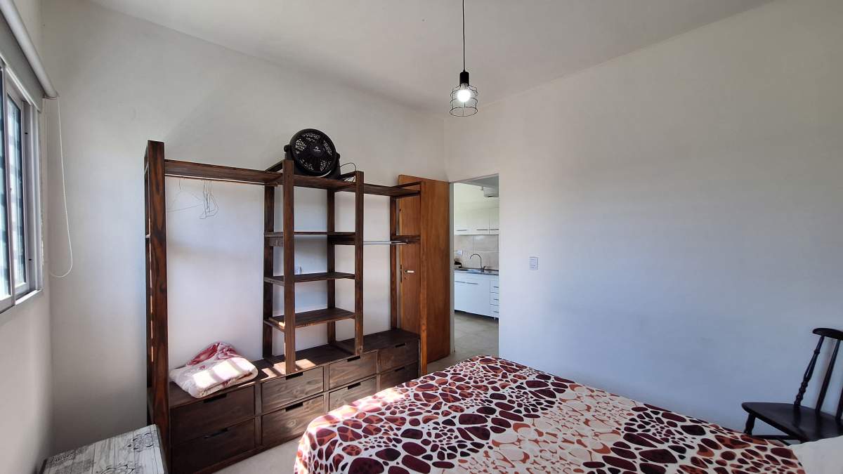 SE VENDEN 2 DEPARTAMENTOS CON VISTA AL LAGO - BARRIO VISTAS DEL LAGO - CARLOS PAZ