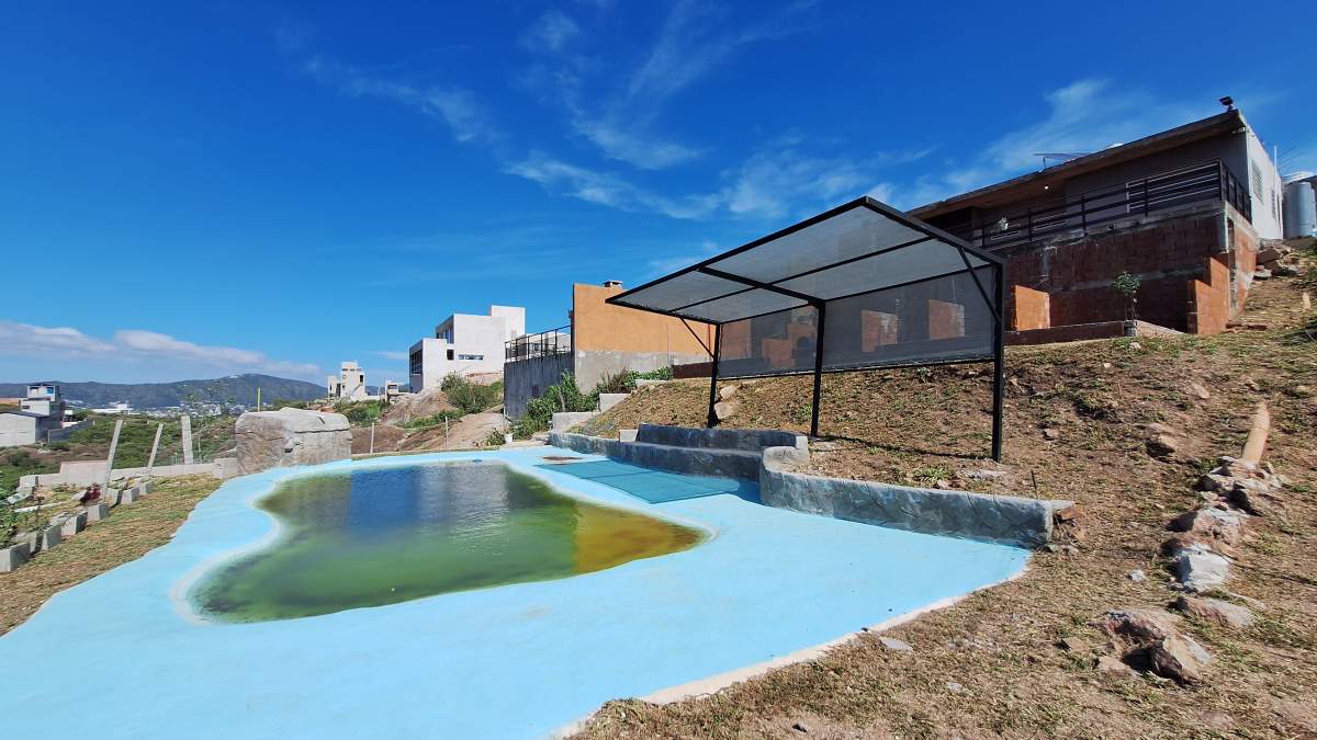 SE VENDEN 2 DEPARTAMENTOS CON VISTA AL LAGO - BARRIO VISTAS DEL LAGO - CARLOS PAZ