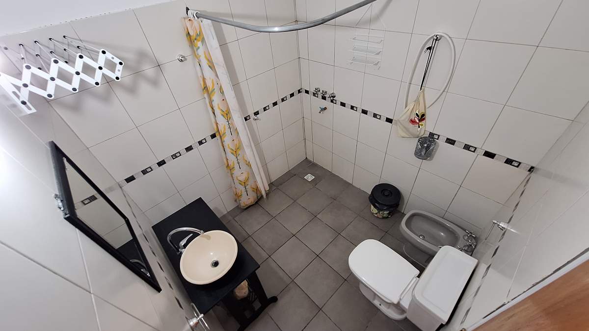 SE VENDEN 2 DEPARTAMENTOS CON VISTA AL LAGO - BARRIO VISTAS DEL LAGO - CARLOS PAZ