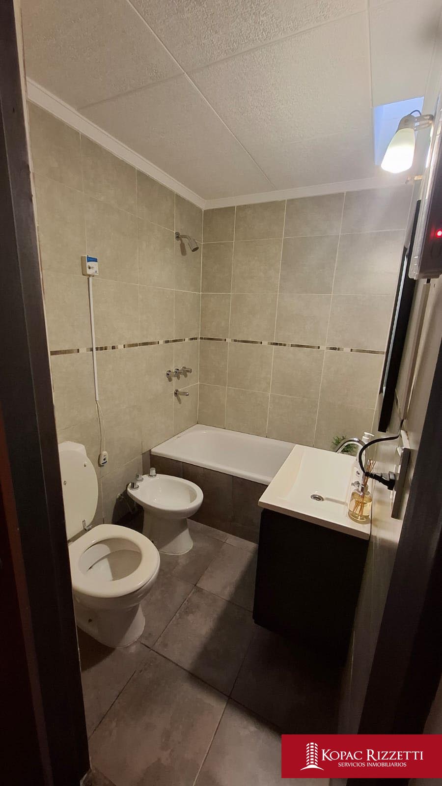 LA TABLADA (PAN DE AZUCAR 151) - VENTA CASA 3 DORMITORIOS