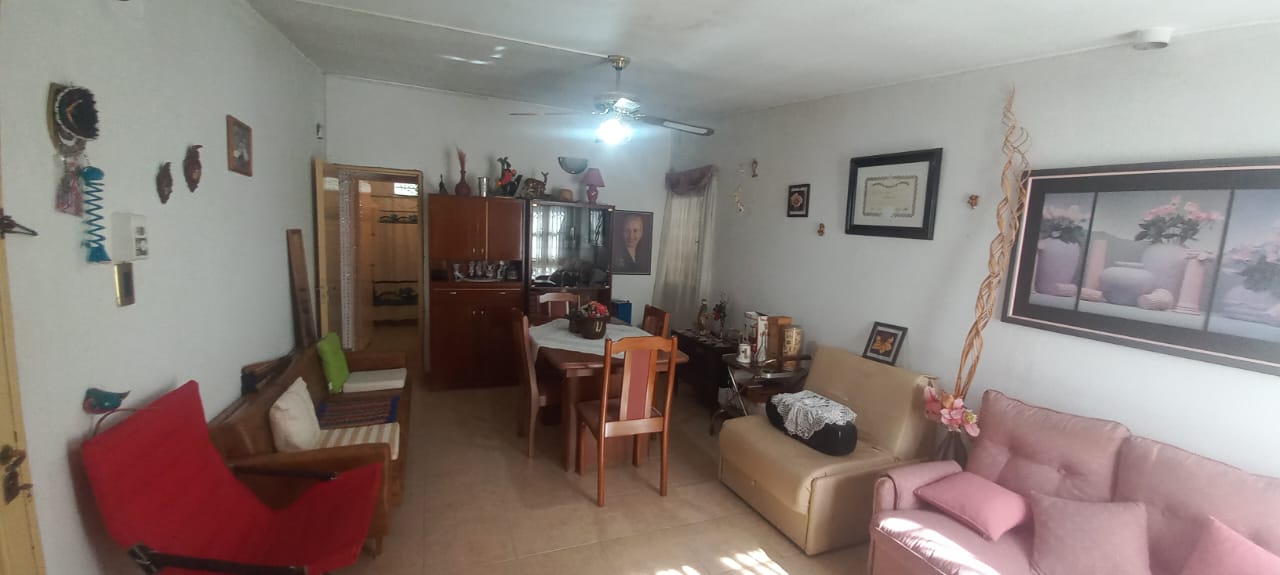 CHEMES Inversiones VENDE: Hermosa propiedad en barrio Don Bosco