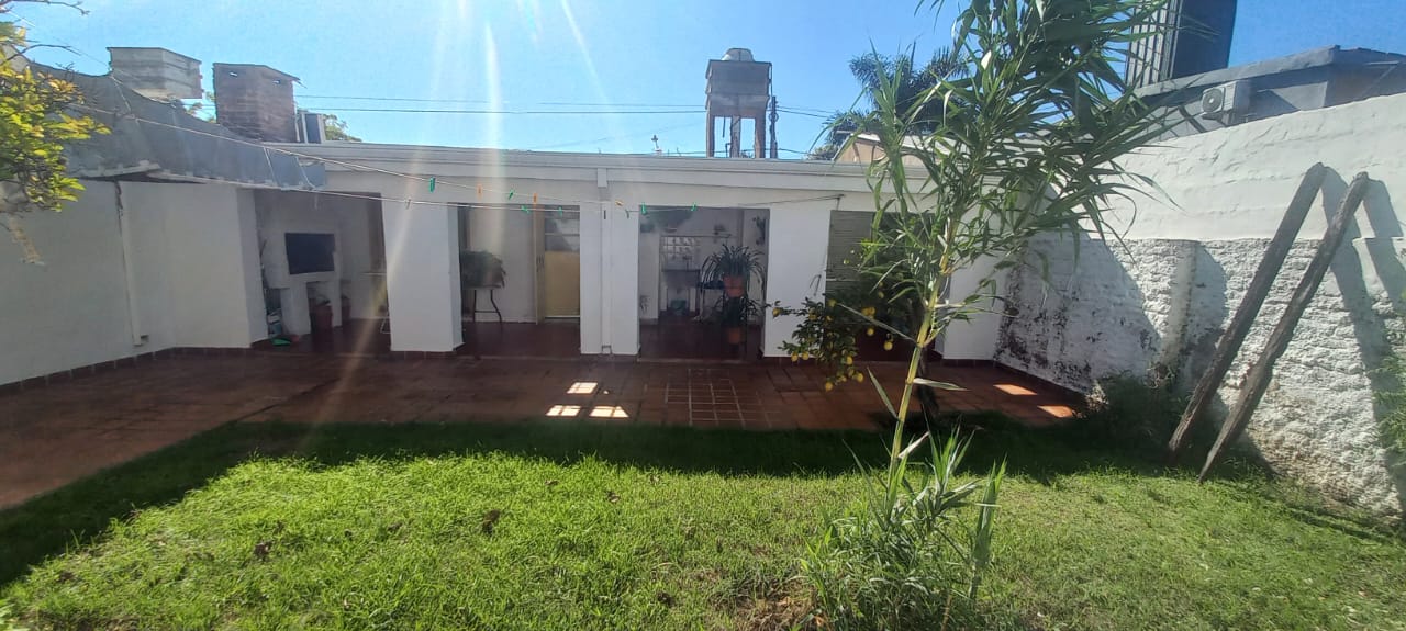 CHEMES Inversiones VENDE: Hermosa propiedad en barrio Don Bosco