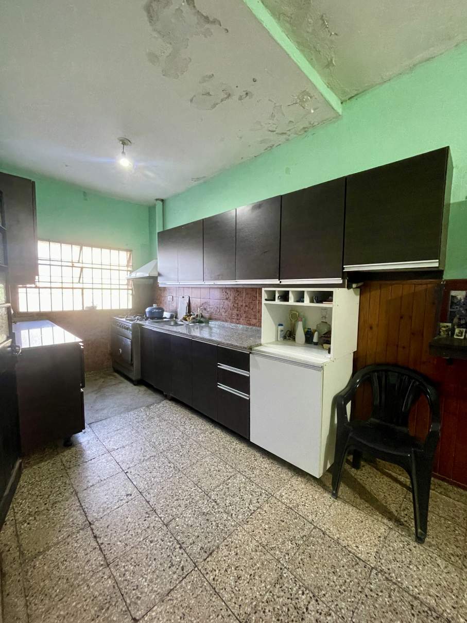 Oportunidad de inversión - Excelente propiedad en Zona sur Sup. 380m2