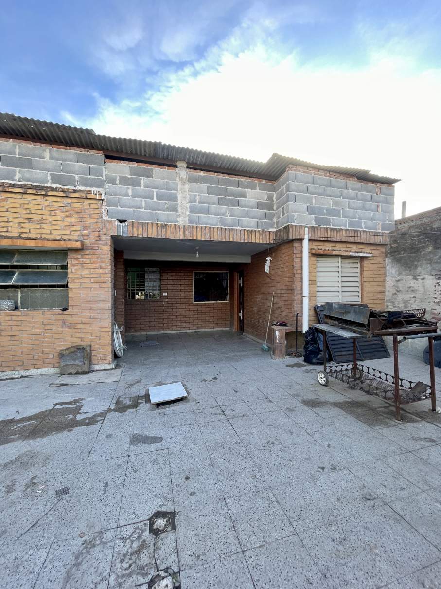 Oportunidad de inversión - Excelente propiedad en Zona sur Sup. 380m2