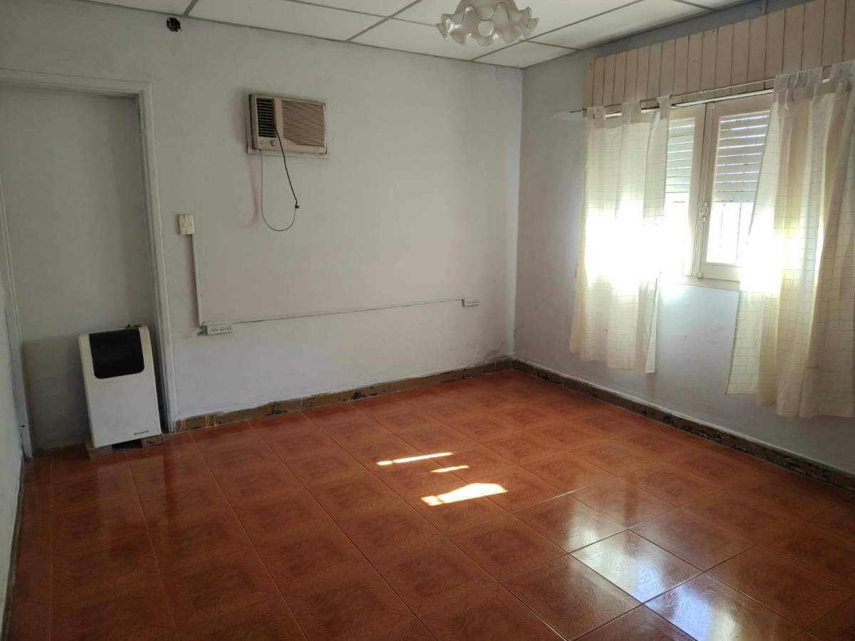 CASA EN ALQUILER EN B ITUZAINGO