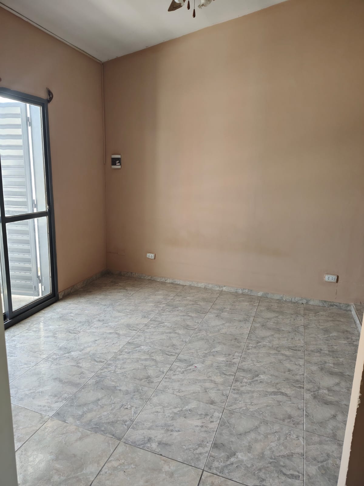 CASA EN ALQUILER EN B SAN JAVIER