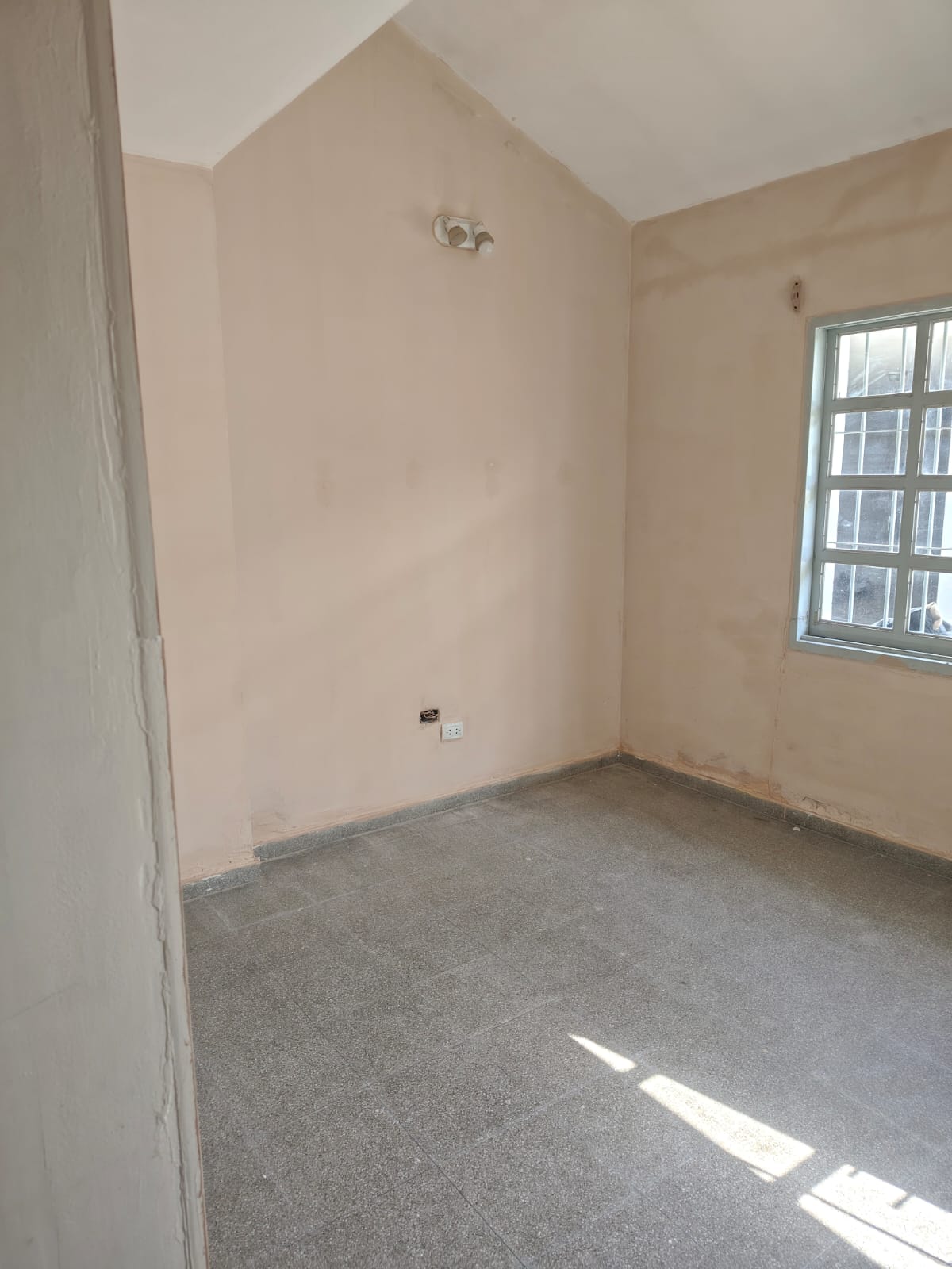 CASA EN ALQUILER EN B SAN JAVIER