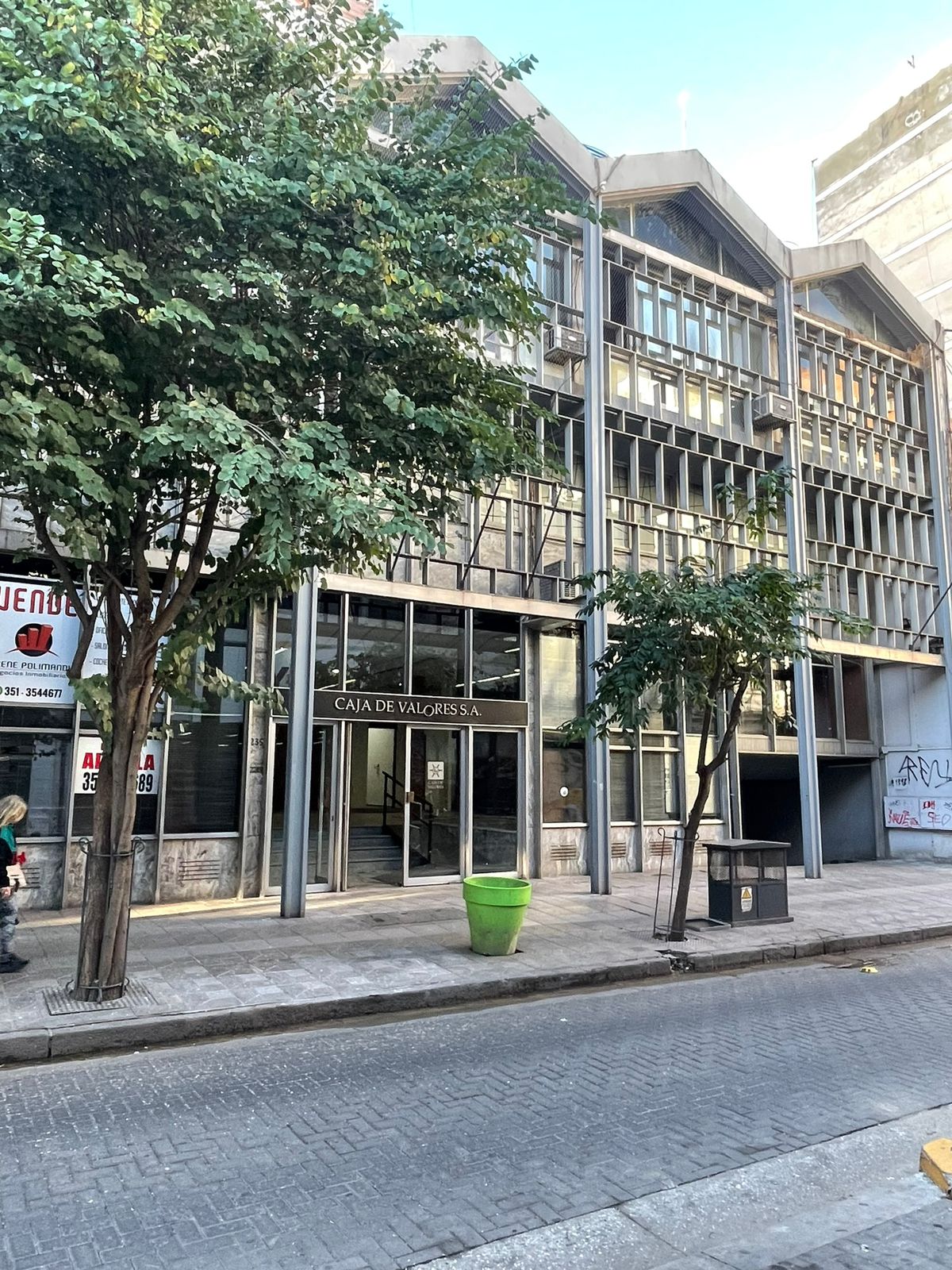 Alquiler  Local exclusivo para entidad financiera en Rosario de Santa Fe 235 (Pleno Centro)