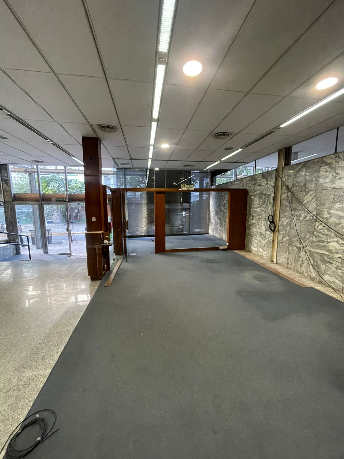 Alquiler  Local exclusivo para entidad financiera en Rosario de Santa Fe 235 (Pleno Centro)