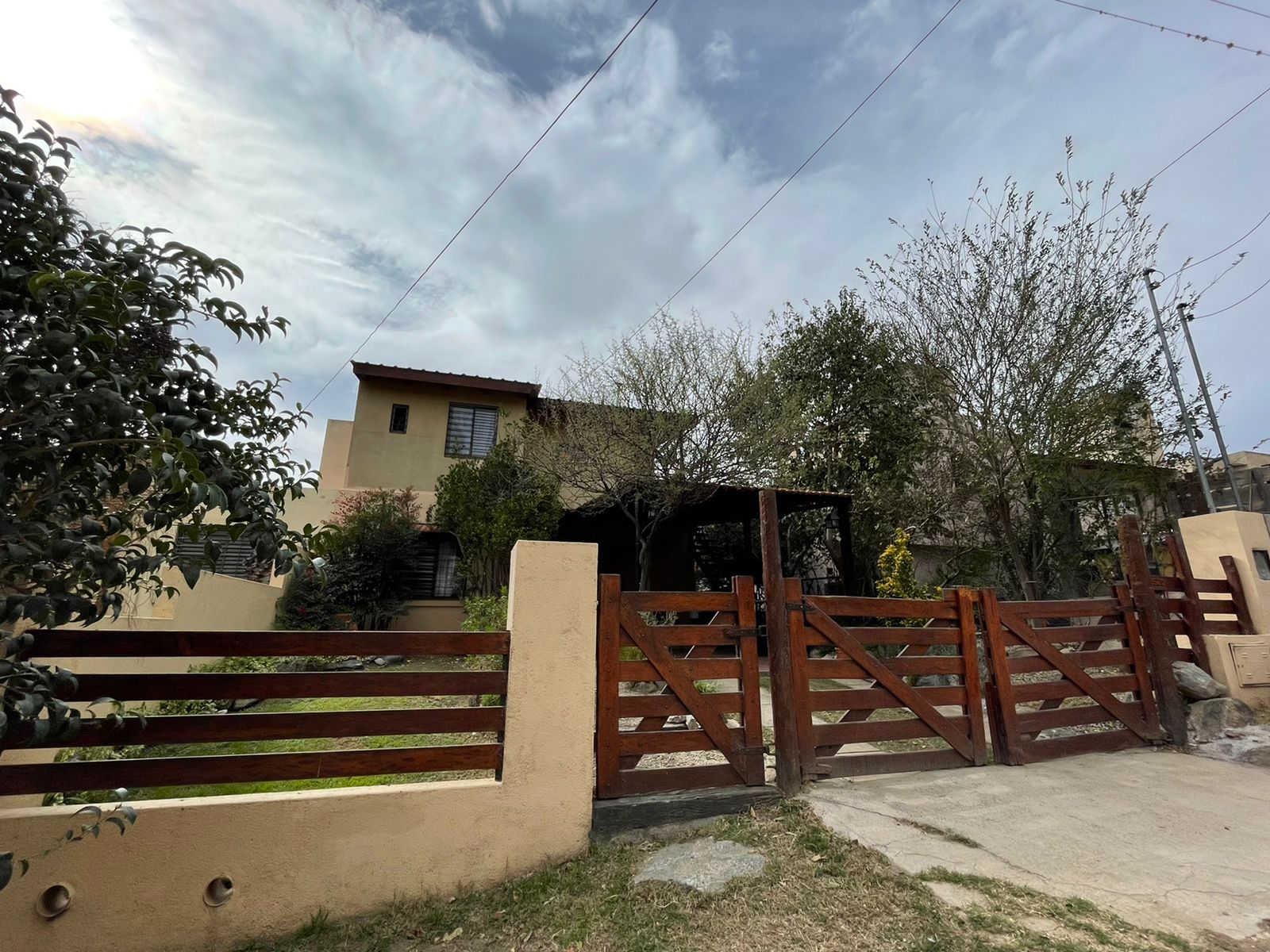 SE VENDE CASA EN PLAYAS DE ORO VILLA CARLOS PAZ