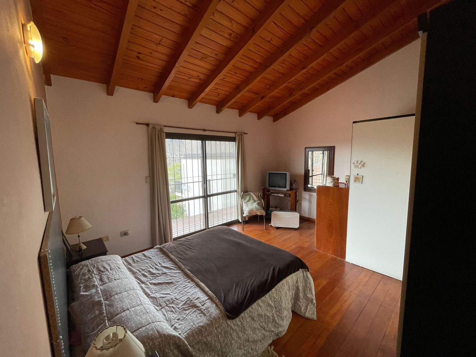 SE VENDE CASA EN PLAYAS DE ORO VILLA CARLOS PAZ