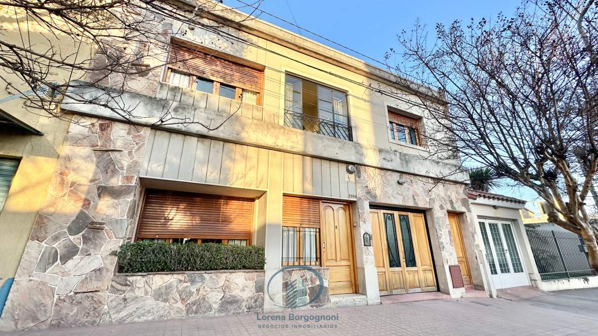 CASA EN VENTA 5D 2B EN ALTA CORDOBA C BALCON Y TERRAZA