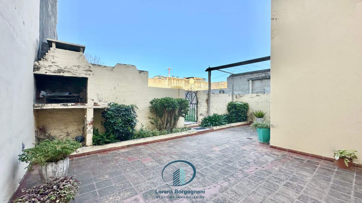 CASA EN VENTA 5D 2B EN ALTA CORDOBA C BALCON Y TERRAZA